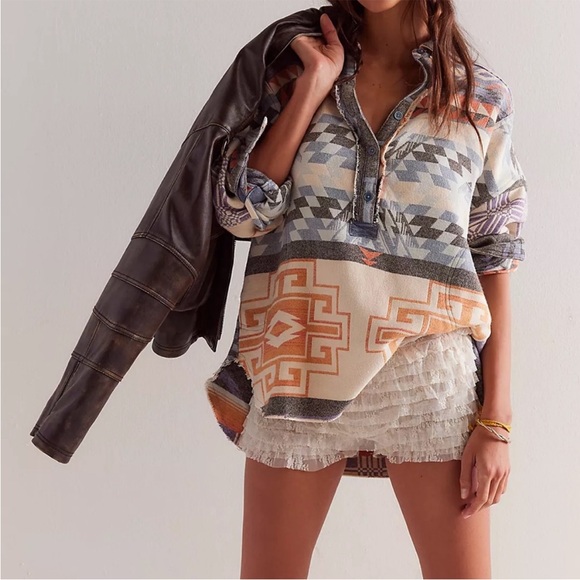 We The Free Tops - We the Free Arizona Sky pullover XS